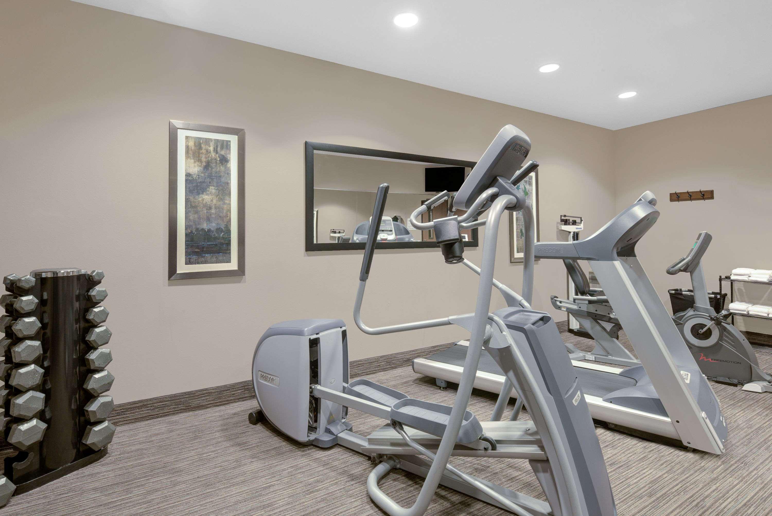 Baymont By Wyndham Minot Hotel Екстериор снимка