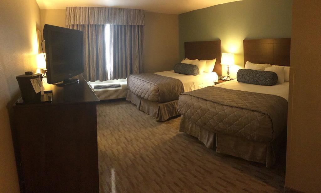 Baymont By Wyndham Minot Hotel Екстериор снимка